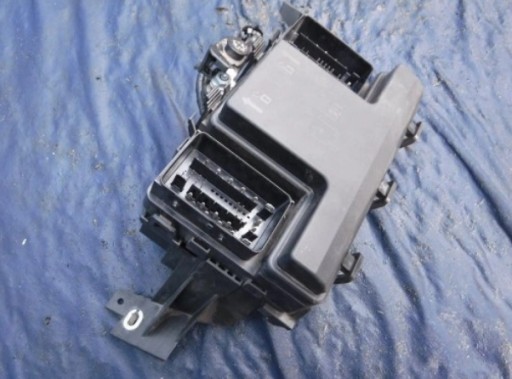 F2GT-14A067-BD - Блок запобіжників ford edge 3.5 2.7 ecoboost