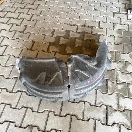 RENAULT MEGANE IV KOMBI MUDGUARD REAR. LEFT REAR PART