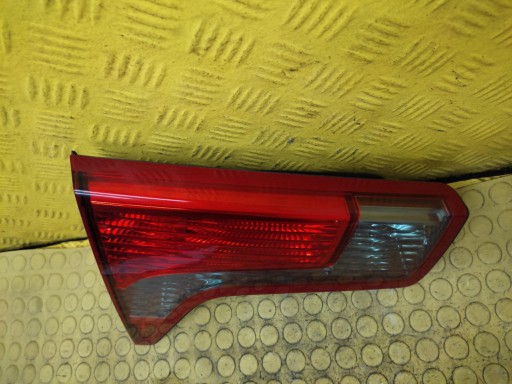 CITROEN C5 and light left rear part to the bonnet 89032711