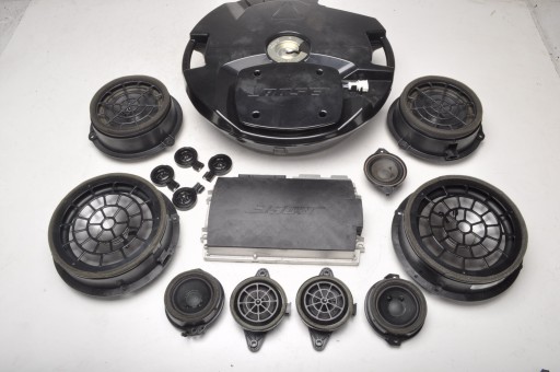 8X0035223D 8U0035382 - AUDI Q3 LIFT 2018 р. акустична система BOSE