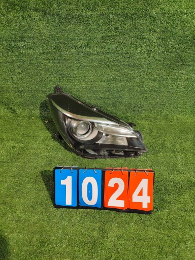 REFLEKTOR right front TOYOTA YARIS III 14- lens NR.1024