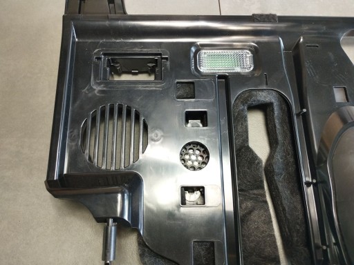 Audi A4 S4 B9 8W cover below deske 8W1863083E