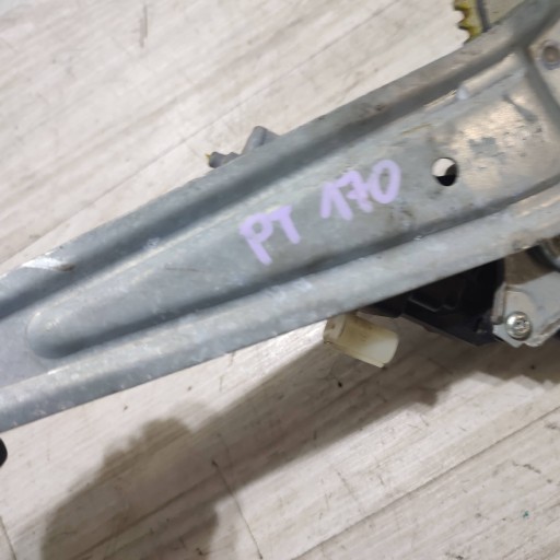 window regulator of the rear rear part side right Suzuki Vitara (LY) 8353061M00