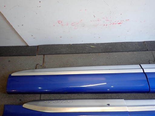 moulding door left front AUDI Q7 2015- 4M0853959B