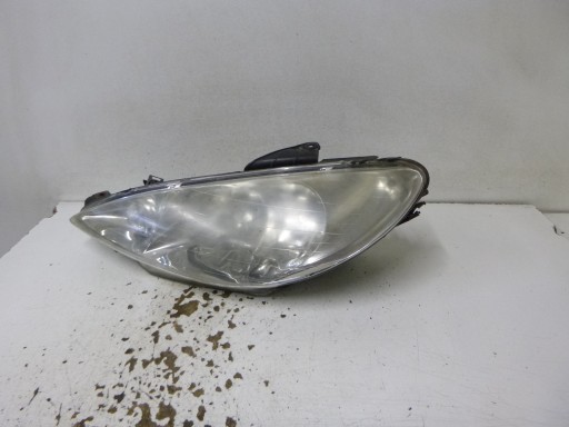 light front left Peugeot 206 SW lift 2005r. 9628666880