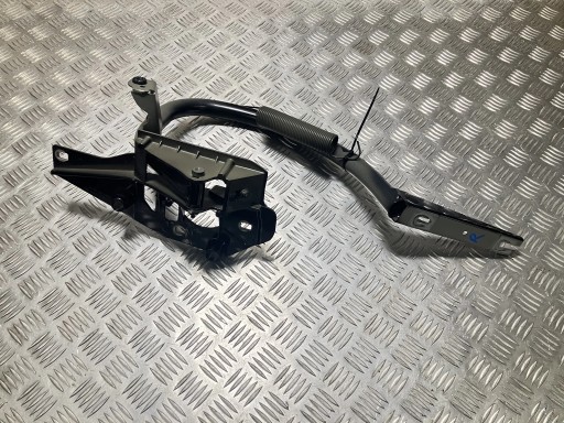 A2387503200 - Петля кришки багажника права MERCEDES W238