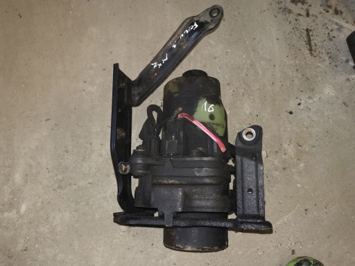 FOMOCO168431 - НАСОС ГИДРОУСИЛИТЕЛЯ FORD FOCUS MK2 II 1.6 2.0 TDCI