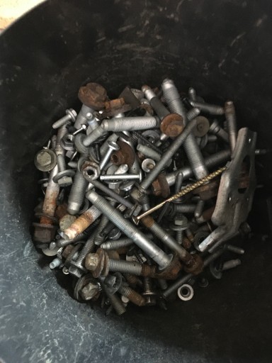 PK6325 - БОЛТЫ ГАЙКИ ЗАПОНКИ PEUGEOT PARTNER III 08-