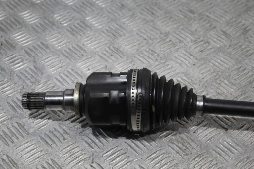 DEMI AXE GAUCHE TOYOTA URBAN CRUISER
