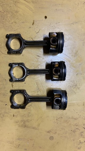 NISSAN QASHQAI 1.2 TCE ПОРШНЕВИЙ ШАТУН HRA2