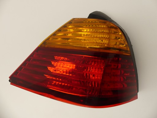 ЗАДНІЙ ЛІХТАР ПРАВИЙ HONDA GL 1800 GOLDWING