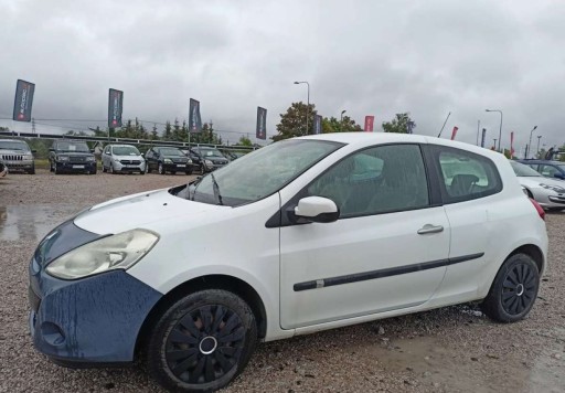 Renault Clio III Hatchback 5d 1.2 i 16V 75KM 2010