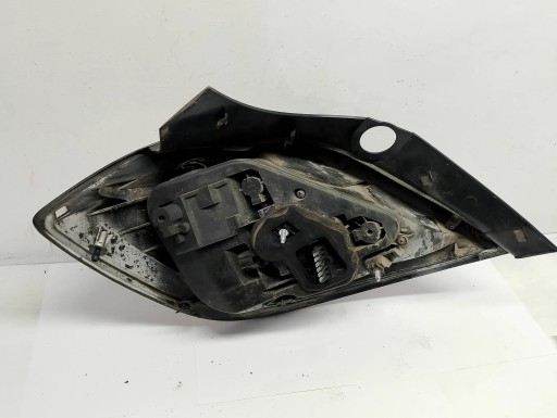 Licht rechts heck hinten OPEL ASTRA H 16046801