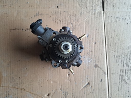 injection pump RENAULT KOLEOS TRAFIC LAGUNA ESPACE 2.0 DCI 8200690744