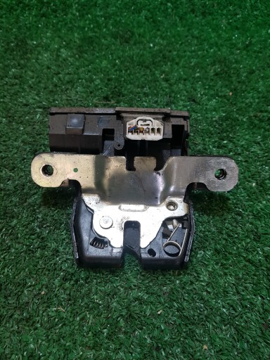 lock bonnet boot FORD FIESTA MK 7 8A61-A442A66-BB