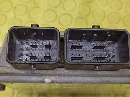 PEUGEOT 1007 1.4 HDI control unit of the engine