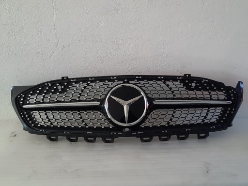 A1188880200 - MERCEDES CLA W118 Емблема з підігрівом решітки