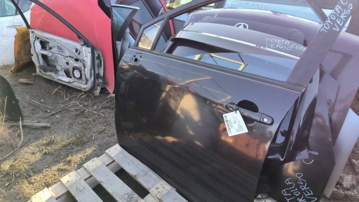 Tür links vorne 209 TOYOTA COROLLA VERSO