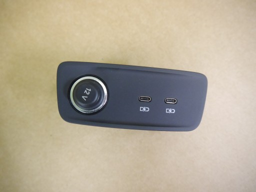 AUDI Q3 83A роз'єм для зарядки 575035954