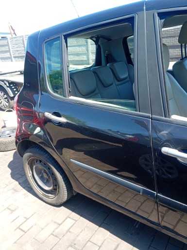 door right rear. rear part black, Renault Modus 1 and 04-13