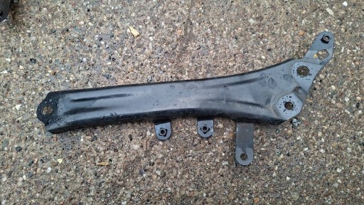 console étrier wozka droit prise Mazda CX-60