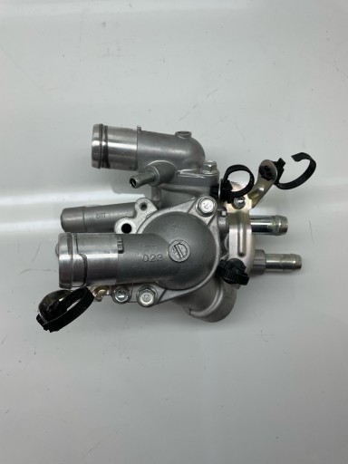 Корпус термостата Outlander III ASX 2.0 4J11