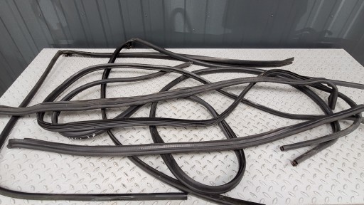 TRAFIC VIVARO ПРОКЛАДКА УПЛОТНЕНИЯ ПРАВАЯ ЛЕВАЯ ДВЕРЬ