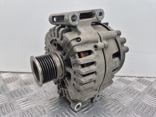 Mercedes E350 CDI W212 lichtmaschine OM642852 A0009067400