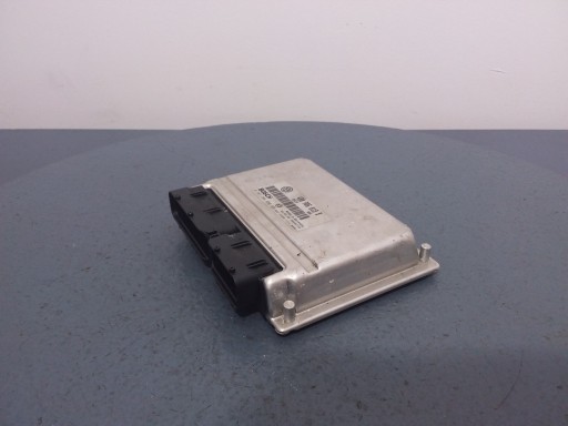 Elk-78507- - Компьютерный контроллер двигателя vw passat b5 1.8t 4b0906018b 0261206050