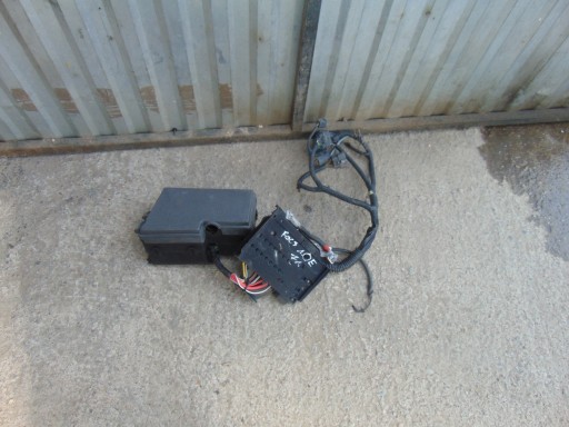 Блок предохранителей c-max mk2 focus mk3 1.0 eco