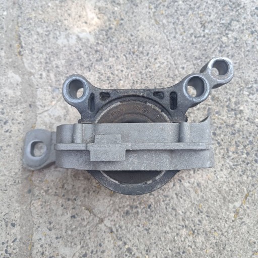 Ford Kuga MK2 1.5 petrol 2015 engine mount