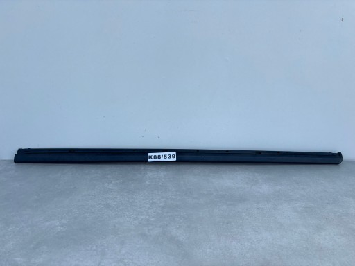 VW PASSAT B7 lišta dveře pravý předek LISTEWKA 3AA854940A K88/539