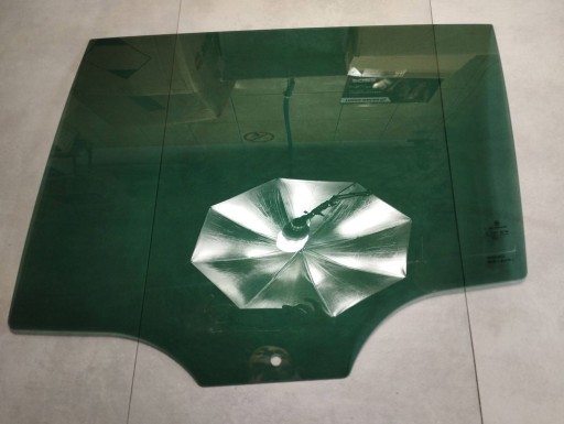 Volkswagen Golf VII 2013 window door left rear part 5G6845025A