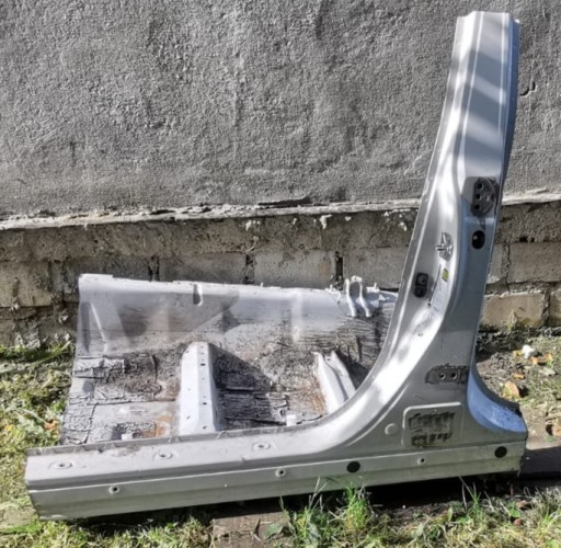 2137 - СТІЙКА B ПРАВА SUBARU OUTBACK V