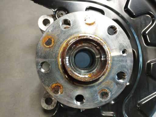 Audi Q3 F3 83A 2.0 TDI swing of the pivot left front 5Q0407257A