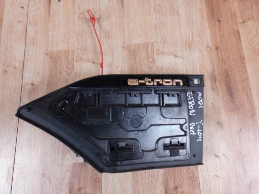 4KE810001LS 4KE971375 - Audi e-tron откидная крышка зарядного гнезда