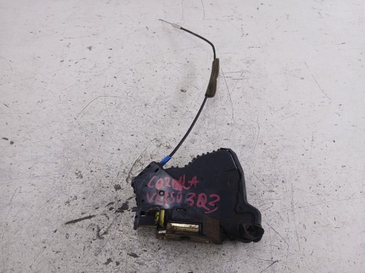 TOYOTA COROLLA VERSO II lock door left front