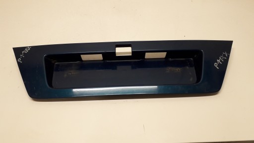 90810 8F8 - NISSAN PRIMERA P11 BLENDA накладка задніх дверей