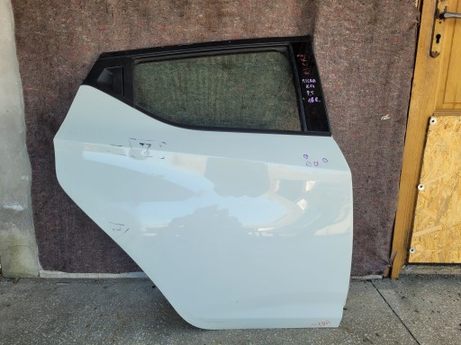 Двері правий задній nissan micra k14