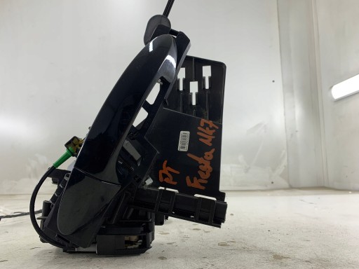 FORD FIESTA MK7 handle exterior right rear part + lock KOMPLET 8A6AA26412AG