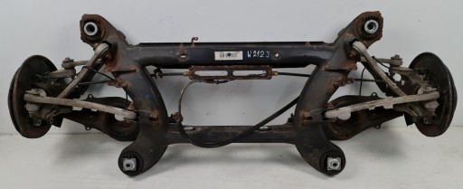 Балка задньої підвіски заднього моста mercedes w212