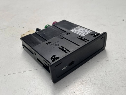 MERCEDES W167 PORT USB 1678201402 !J