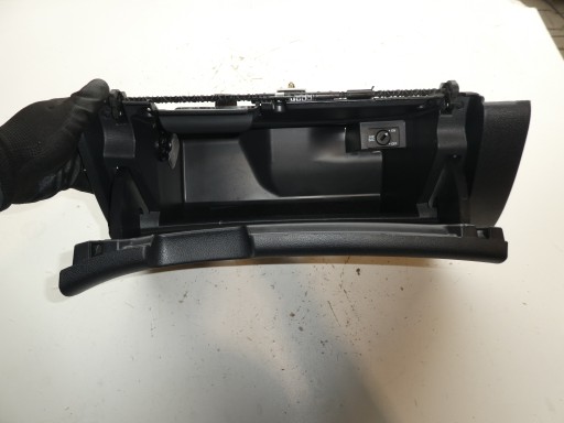 passenger compartment of the passenger SKODA OCTAVIA II 1Z1857103