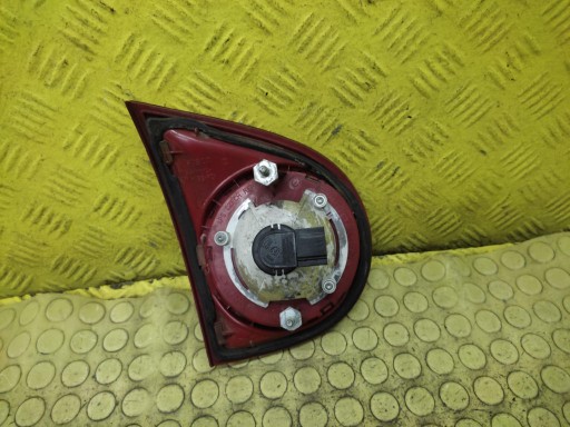 VW GOLF V Licht rechts heck für die Heckklappe 1K6945094J