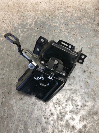 console steering wheel NADKOLA right rear part MERCEDES W213 KOMBI A2136308800