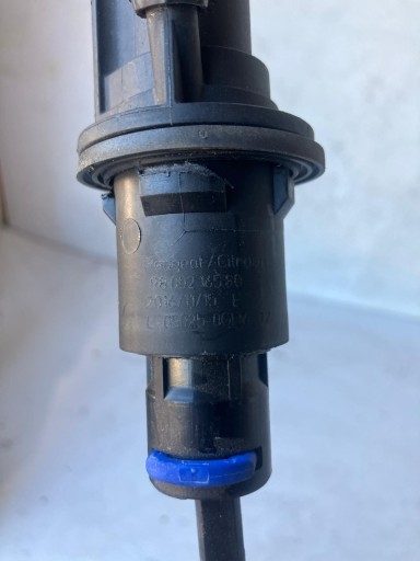 WYSPRZEGLIK pumpa spojky CITROEN C4 II B7 1.2 THP 9800216580
