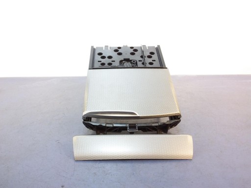 BMW 5 G30 G31 Центральний ящик для зберігання тунельної консолі