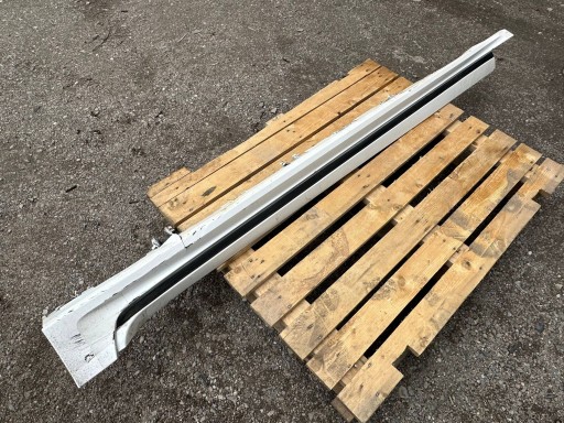 threshold moulding threshold left cover of the threshold Lincoln Continental 2016+