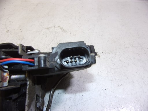 lock door CENTRALNY left rear part rear AUDI A6-C5 7 PIN 4B0839015B