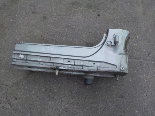 Правый порог mercedes w245